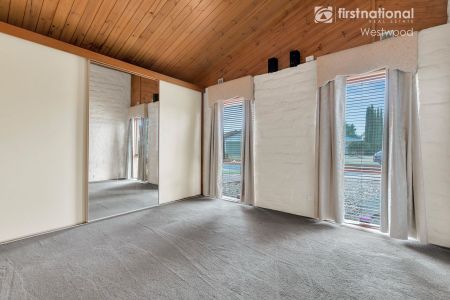 A Great Family Home - Photo 2