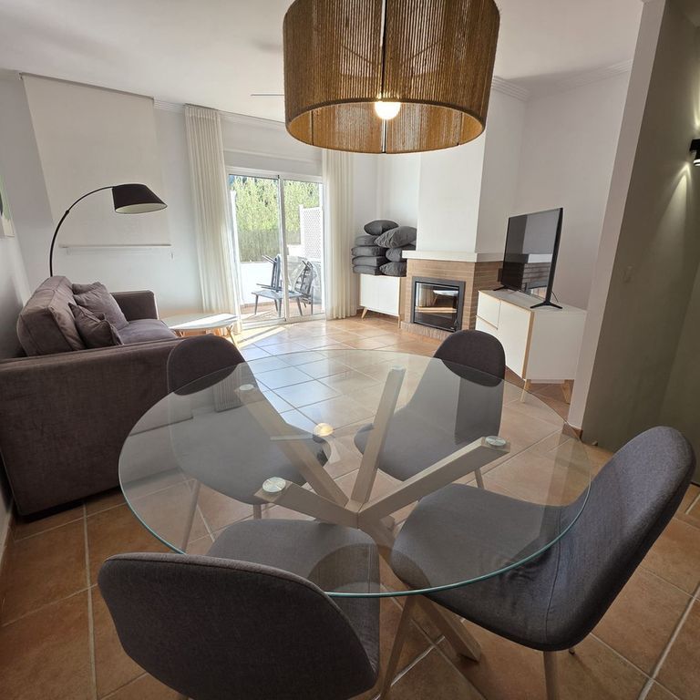 3 room luxury House for rent in Benahavís, Andalusia - Photo 1