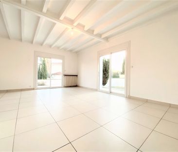 Location Maison 4 pièces 101m² ST GENIS LAVAL 69230 - Photo 3