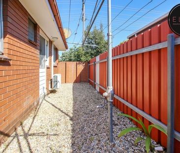 1/450 Douglas Road, Lavington - Photo 4
