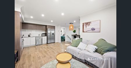 Light-Filled, Low-Maintenance Living in Prime Location - Photo 2