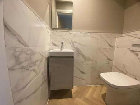 2 bedroom end of terrace house to rent - Photo 5