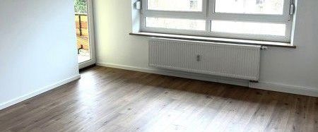 Familienfreundliche 3 - Zimmer Wohnung mit Balkon! - Foto 1