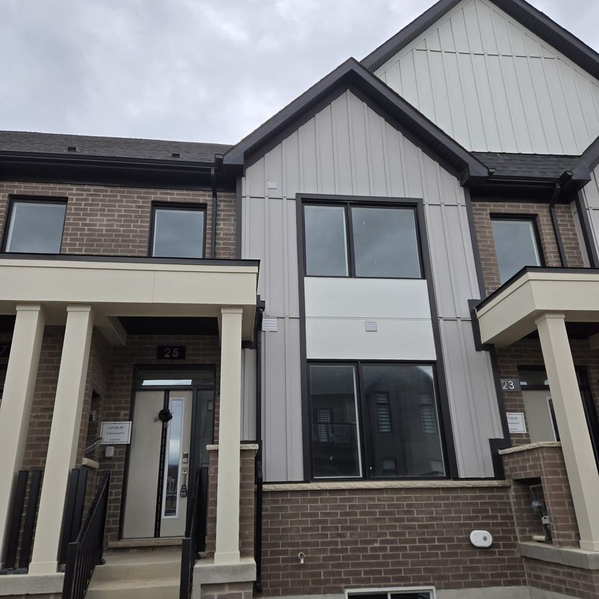 For Lease - 25 Moosehead Drive, Brampton, Ontario - Photo 1