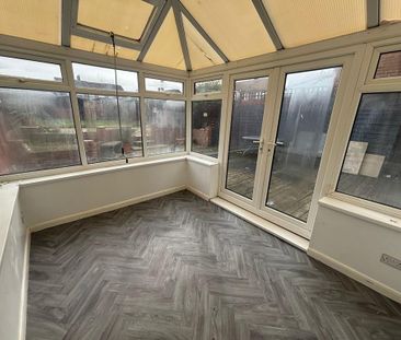 3 bedroom semi-detached house to rent - Photo 4