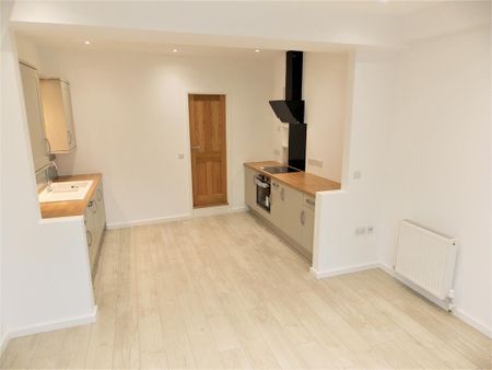 2 bedroom terraced house to rent - Photo 4