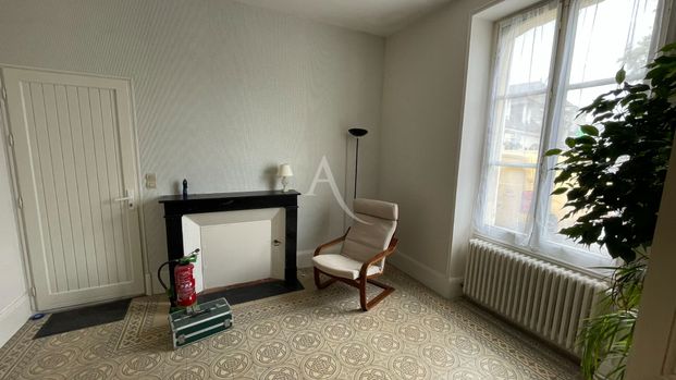 Location Maison 7 pièces 173m² BRISSAC QUINCE 49320 - Photo 1