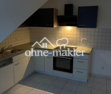 Helle 2-Zimmer-Dachgeschosswohnung mit Balkon & Einbauküche in Ingo... - Photo 4