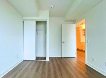 For Lease - 8 Wellesley Street Unit# 3702, Toronto, Ontario - Photo 5