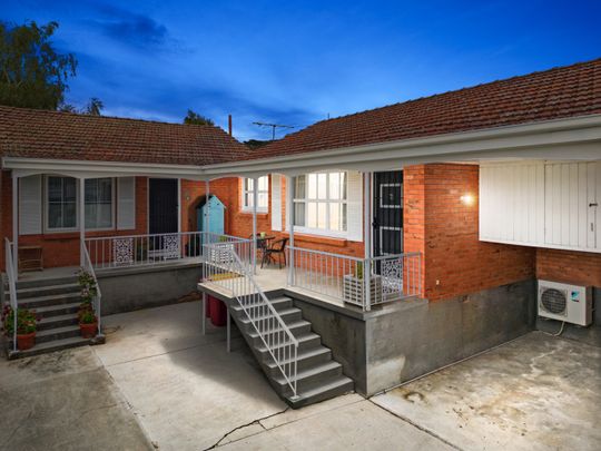 Fully Renovated Unit in Popular Newstead - Photo 1