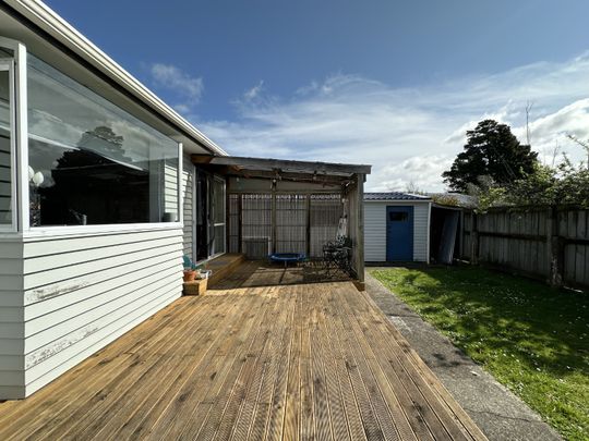 4 Bedroom Home in Trentham - Photo 1