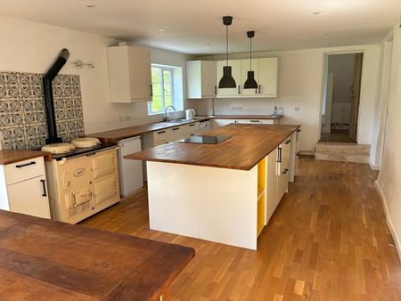 South Brent, Devon, TQ10 - Photo 3