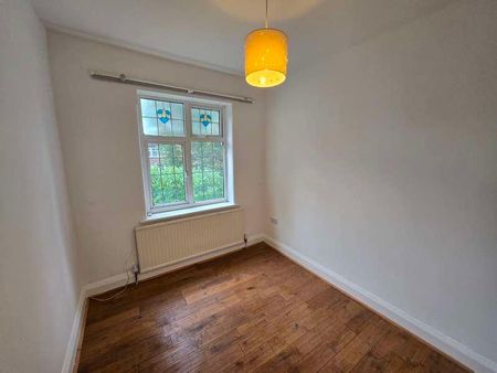 Manor Road, Salford, M6 - Photo 2