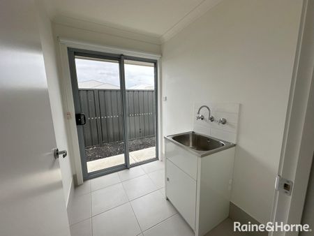 2 Maiolo Crescent, Blakeview, SA 5114 - Photo 5