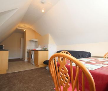 1 bedroom flat to rent - Photo 6