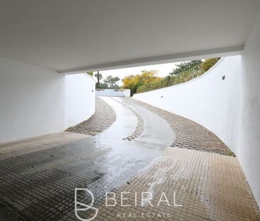 4 bedroom luxury House for rent in Almada, Portugal - Photo 5