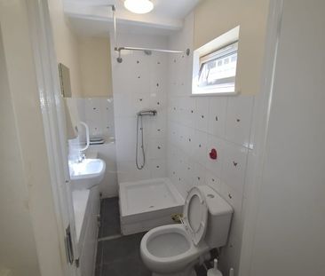 Studio Flat, St. Pauls Road, N17 - Photo 3
