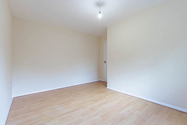 2 bed Flat for rent - Photo 1