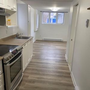 3½ Renovated – All-Inclusive – Île-Perrot (Hydro + Parking Included) Available Now – Move-in Ready! - Photo 2