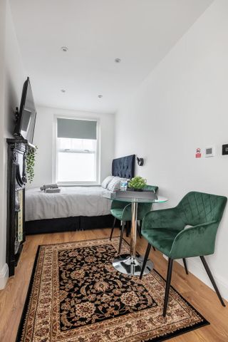 Cricklewood Lane - Photo 4