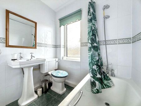 Leaholme Terrace, Blackhall Colliery, Hartlepool, Durham, TS27 4AB - Photo 5