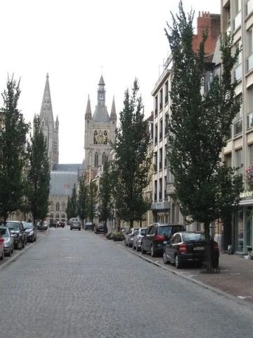 Appartement met 1 slaapkamer in het centrum van Ieper - Photo 2