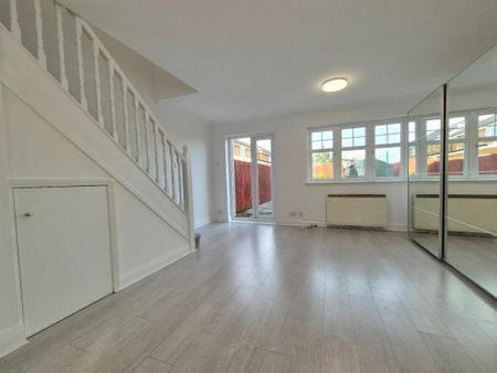 1 bedroom terraced house to rent - Photo 2