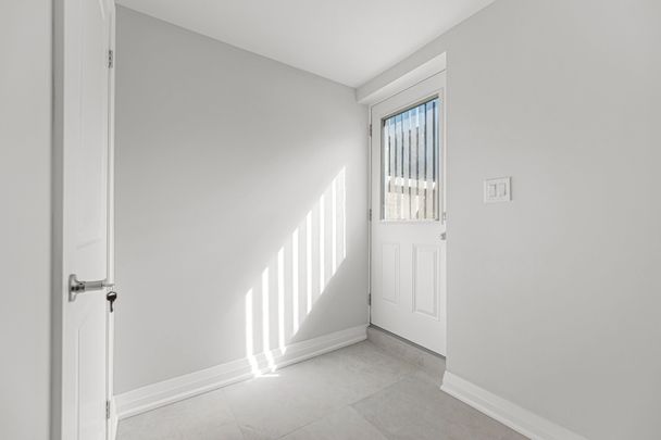 For Lease - 80 weslock Crescent, Aurora, Ontario - Photo 1