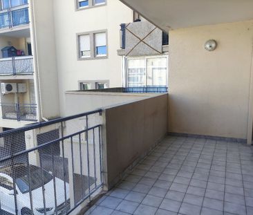 Location Appartement 2 pièces 28m² SETE 34200 - Photo 3