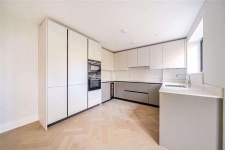 An exclusive contemporary apartment in an ideal Sevenoaks location. - Photo 5