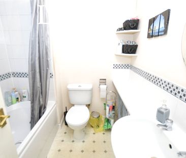 2 bedroom house to rent Mill Road, Mile End, Colchester, CO4 - Photo 3