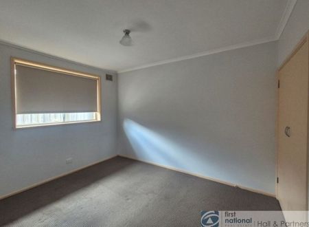 GREAT LOCATION IN A FRIENDLY COMPLEX - Photo 5