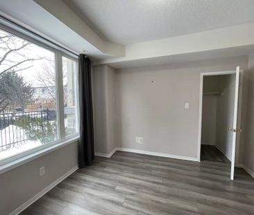For Lease - 4975 Southampton Drive Unit# 266, Mississauga, Ontario - Photo 2