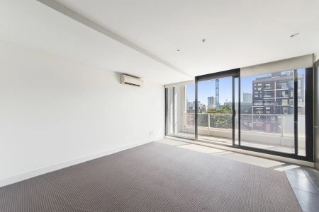 Modern Studio Apartment with Premium Amenities in the Heart of South Yarra - Photo 5