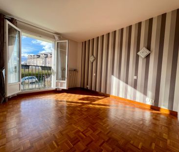 Location Appartement 3 pièces 72m² NEAUPHLE LE CHATEAU 78640 - Photo 3