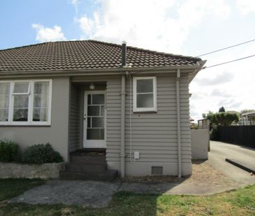 Two Bedroom Home Close to Schools & Town - Photo 4