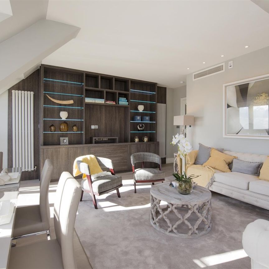 Lyndhurst Road, Hampstead, London - Photo 1