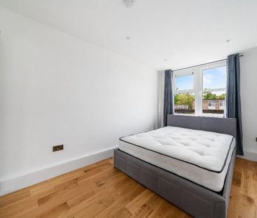 5 bedroom maisonette to rent - Photo 4