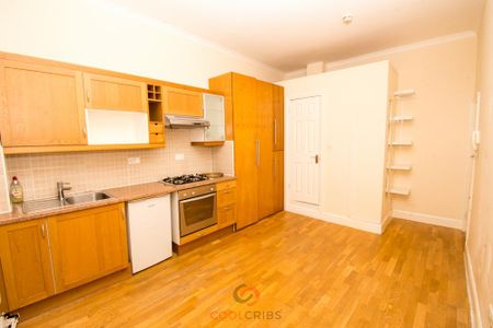 Studio to rent - Photo 2