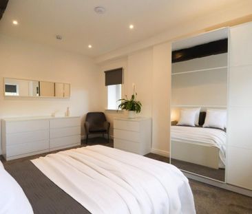 1 bedroom in a house share to rent - Photo 2