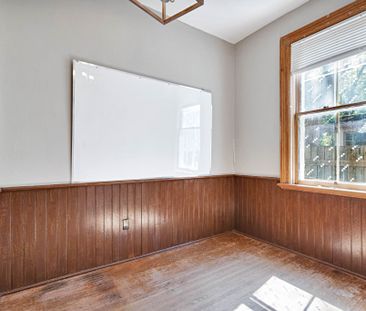 For Lease - 421 CENTRAL Avenue, London East, Ontario - Photo 1