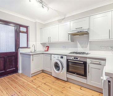 2 bedroom semi-detached house to rent - Photo 5