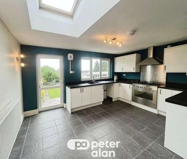 Garfield Avenue, Bridgend, CF31 - Photo 2