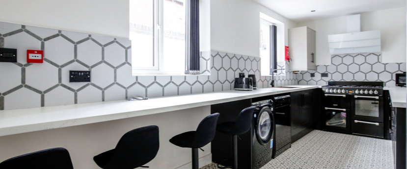 Dial Street Room 2 - Photo 1