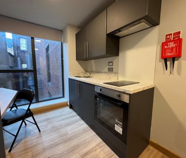 1 bedroom flat to rent - Photo 2