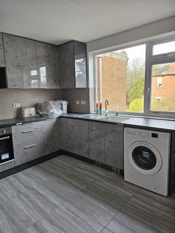 2 Bed Terraced House, Braids Court, LE2 - Photo 3