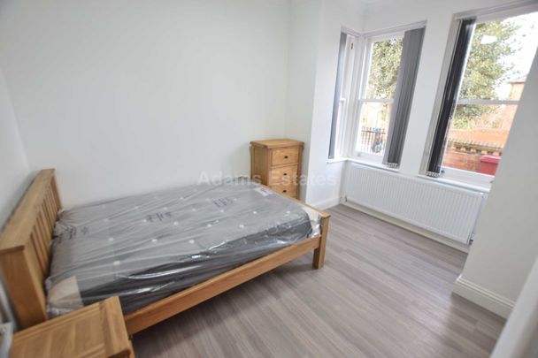 Price £1,525 pcm - Available 09/01/2026 - Furnished - Photo 1