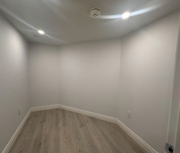 For Lease - 30 Skyridge Drive Unit# 2, Brampton, Ontario - Photo 1