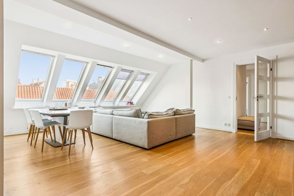 INGEN BOFÆLLESSKABER – Pilestræde – Bright 4-room apartment in the heart of Copenhagen fully furnished - Photo 1