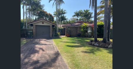 Spacious 3-Bedroom Home in the Heart of Carrara - Photo 4